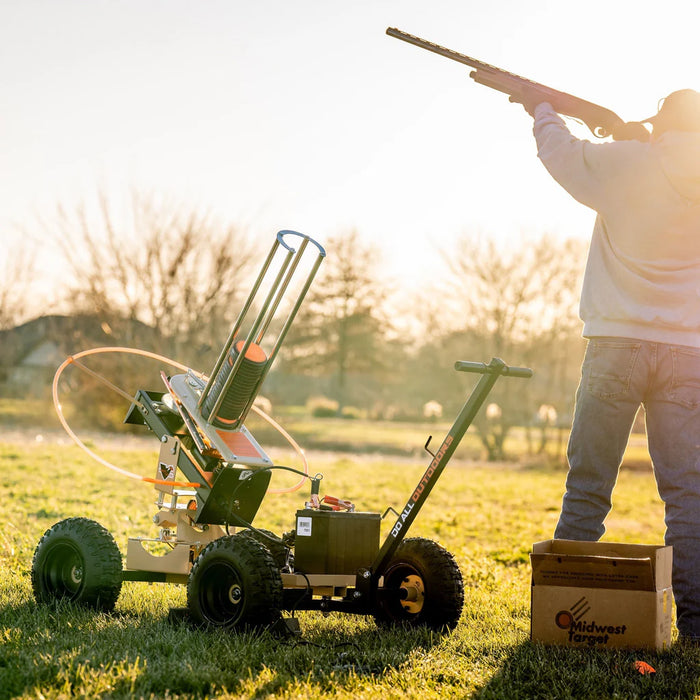 DO-ALL WHEELHOUSE 50 - CLAY TARGET THROWER - WIRELESS REMOTE, WOBBLER & WHEELED INCLUDED