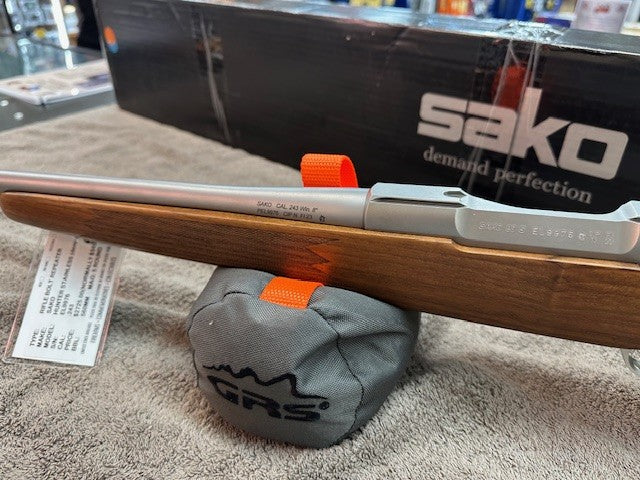 SAKO 90 HUNTER STAINLESS  243 WIN (DEMO)
