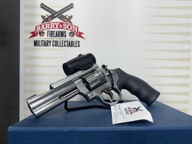 Smith & Wesson 617 .22 LR Handgun Revolver - Pre Loved