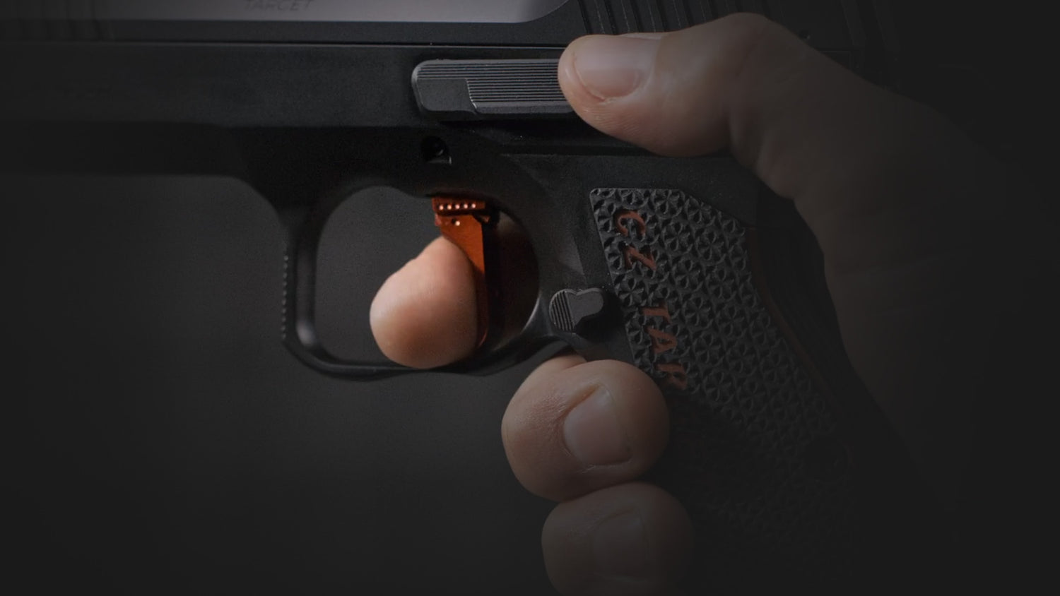 Adjustable trigger pull weight 6-17 N