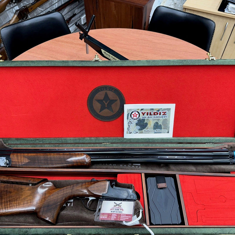Yildiz Pro Black Sporting in fitted case